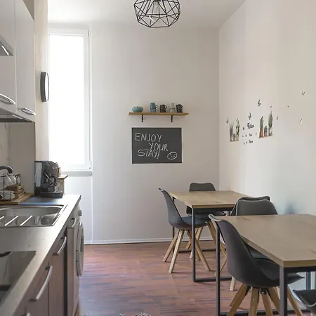 Alexander House Guest house